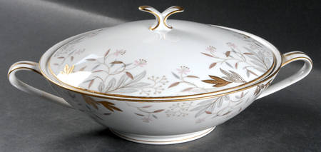 Dorian Round Covered Vegetable