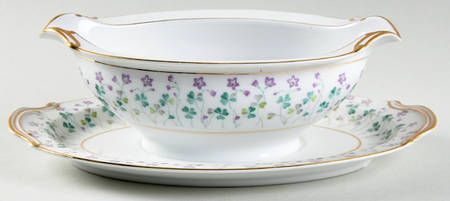 Dorothea Gravy Boat with Attached Underplate