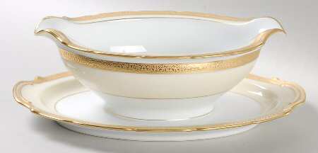 Dorsay Gravy Boat with Attached Underplate