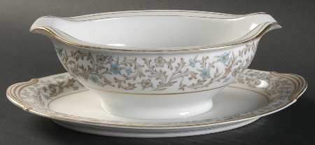Dover Gravy Boat with Attached Underplate