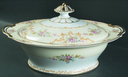 Dovier Round Covered Vegetable