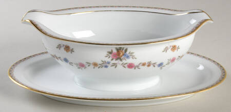 Dresdena Gravy Boat with Attached Underplate