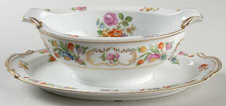 Dresalda Gravy Boat with Attached Underplate