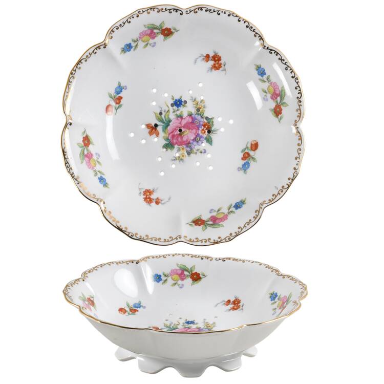 Dresdlina Large Pierced Berry Bowl