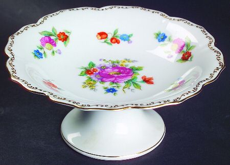 Dresdlina Round Compote (Height X Width)