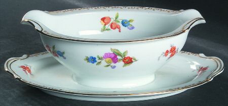 Dresdlina Gravy Boat with Attached Underplate