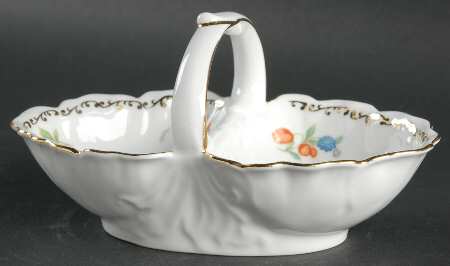Dresdlina 6" Divided Oval Basket