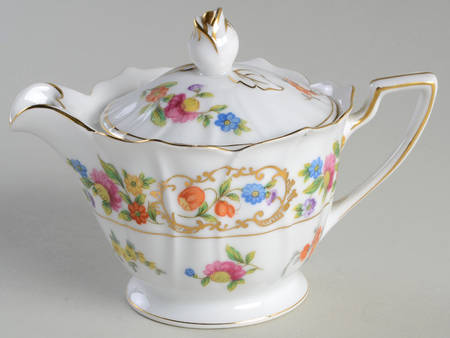 Dresdena Creamer & Lid