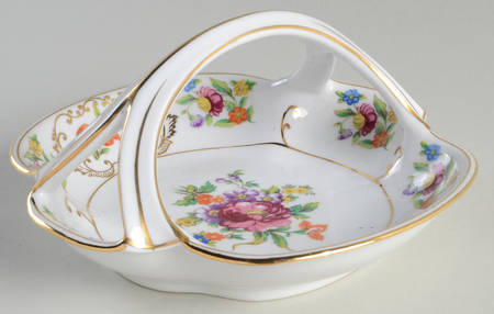 Dresdena 7" Handled Basket