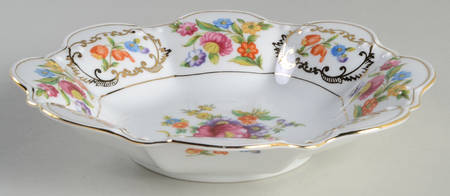 Dresdena 8" Scalloped Bowl