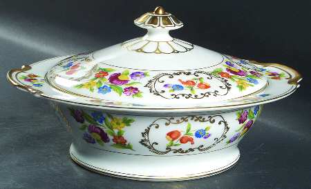 Dresdena Round Covered Vegetable