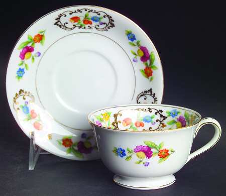 Dresdena Footed Cup & Saucer Set