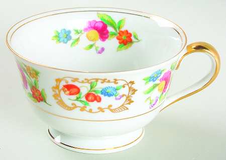 Dresdena Footed Cup