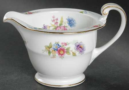 Dresgay Creamer