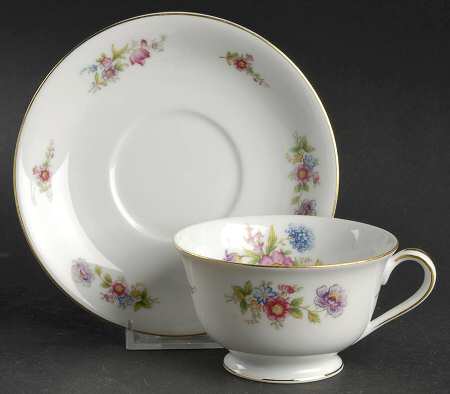 Dresgay Footed Cup & Saucer Set