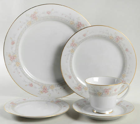 Dream Street 5 Piece Place Setting