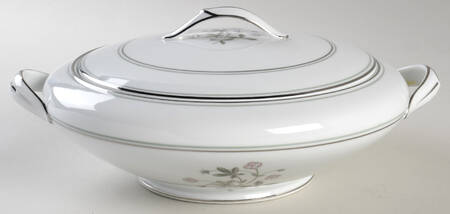 Duane Round Covered Vegetable