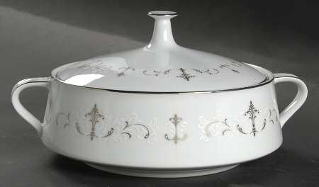 Dubarry Round Covered Vegetable