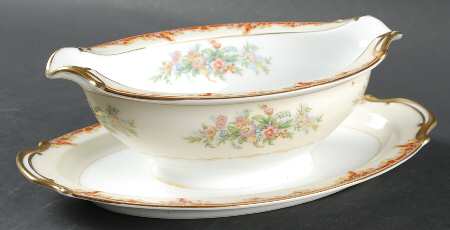 Dudley Gravy Boat with Attached Underplate