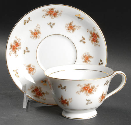 Dulcy Footed Cup & Saucer Set