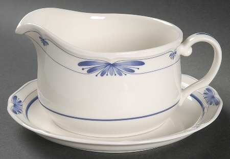 Dutch Tile Rd Gravy Boat & Stand (Uses Bread & Butter Plate)