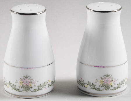 Early Spring Salt & Pepper Set