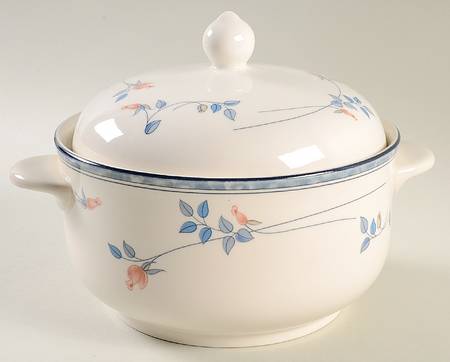Eastfair 2 Qt Round Covered Casserole