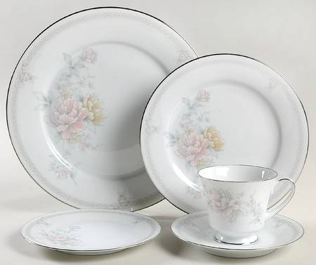 Easthampton 5 Piece Place Setting