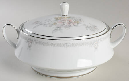 Easthampton Round Covered Vegetable