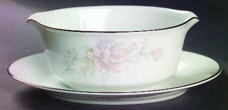 Easthampton Gravy Boat with Attached Underplate