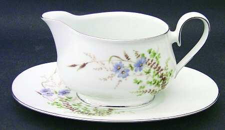 Edenderry Gravy Boat & Underplate