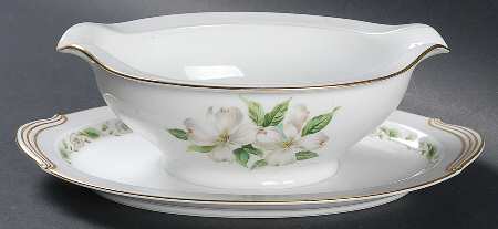 Edgemont Gravy Boat with Attached Underplate