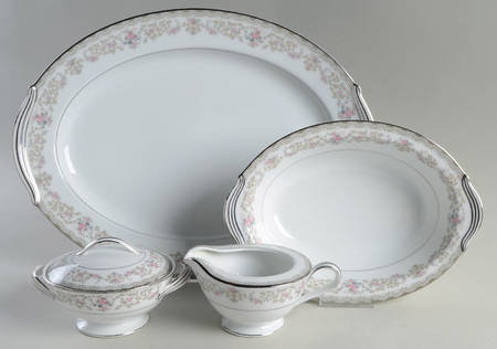 Edgewood 5 Piece Hostess Set
