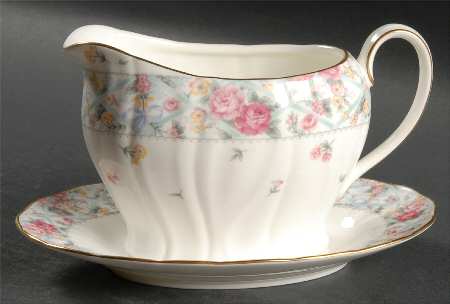 Edgemoor Gravy Boat & Underplate (Relish/Butter)