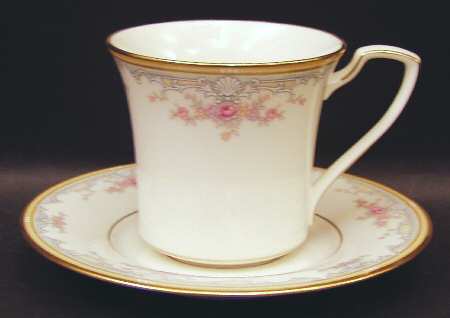Edgewater Flat Cup & Saucer Set