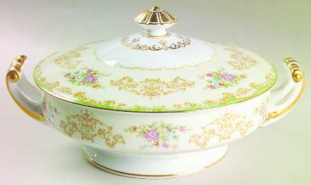 Edinboro Round Covered Vegetable