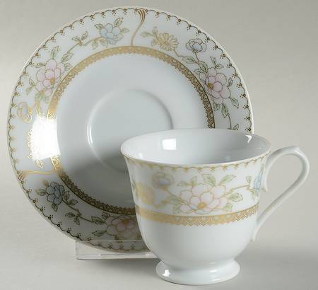 Effingham Footed Cup & Saucer Set