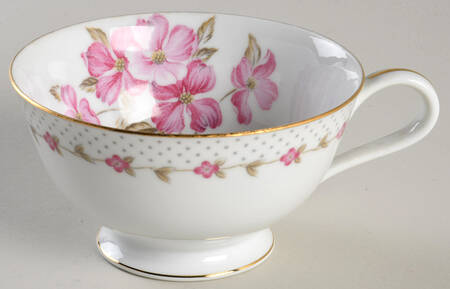 Elaine Footed Cup