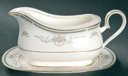Elms Court Gravy Boat & Underplate (Relish/Butter)