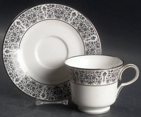 Elegante Footed Cup & Saucer Set