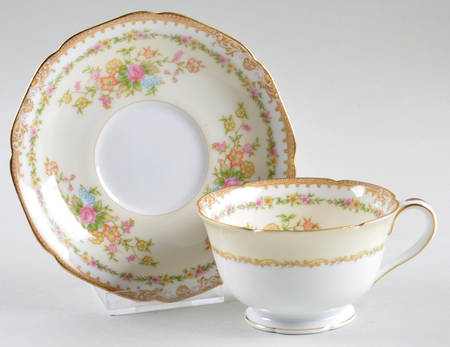 Elena Footed Cup & Saucer Set