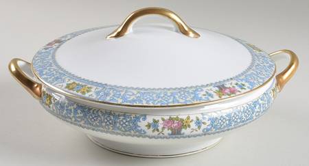 Ellrose Round Covered Vegetable