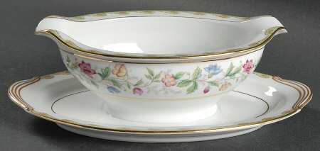 Elmhurst Gravy Boat with Attached Underplate