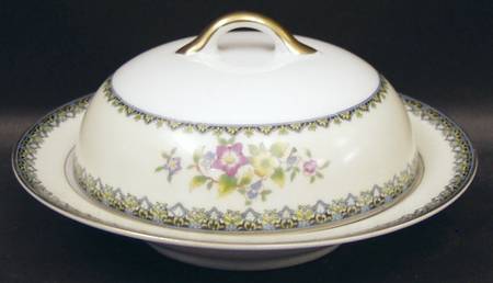 Elmonte Round Covered Butter with Strainer