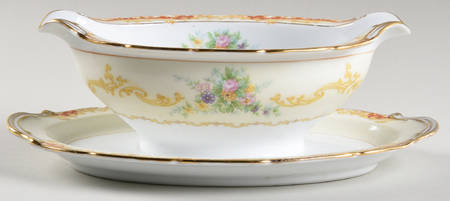 Elnora Gravy Boat with Attached Underplate