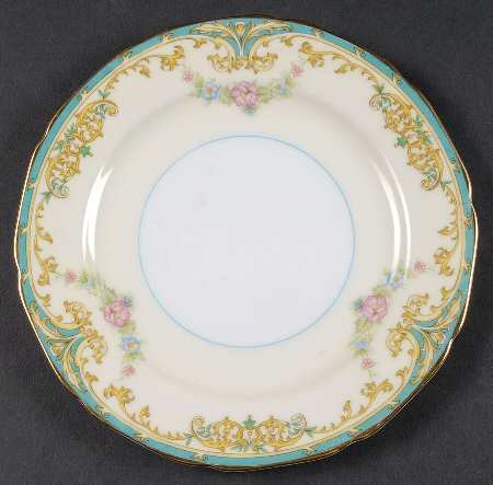Elroy (Scalloped Edge) by Noritake