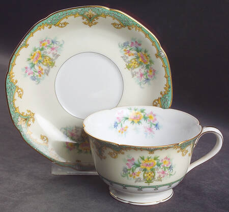Eltovar Footed Cup & Saucer Set