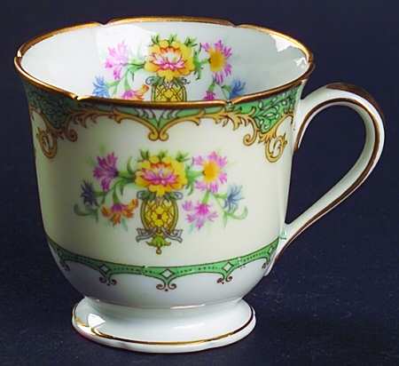 Eltovar Footed Demitasse Cup