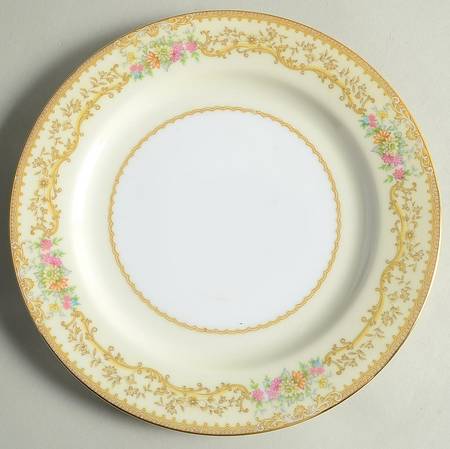Elvira Luncheon Plate
