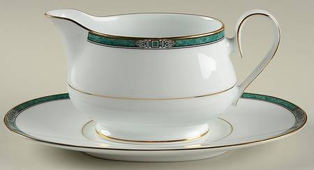 Emerald Crest Gravy Boat & Underplate (Relish/Butter)